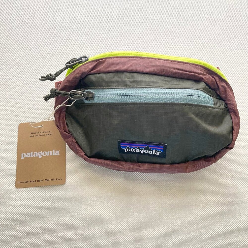 NWT Ultralight Black Hole® Mini Hip Pack 1L Fanny Pack PatchworkPineNeedleGreen
